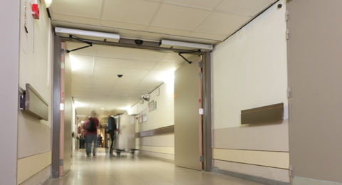 Puertas Batientes para Hospitales
